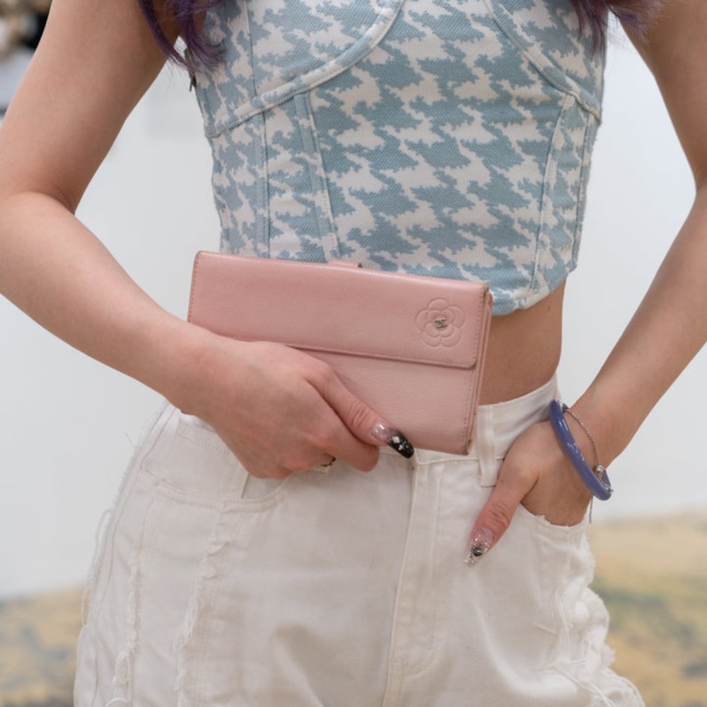 Chanel Butterfly Camellia Bifold Long Wallet Pink